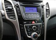 Hyundai i30 24