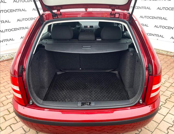 Škoda Fabia 10