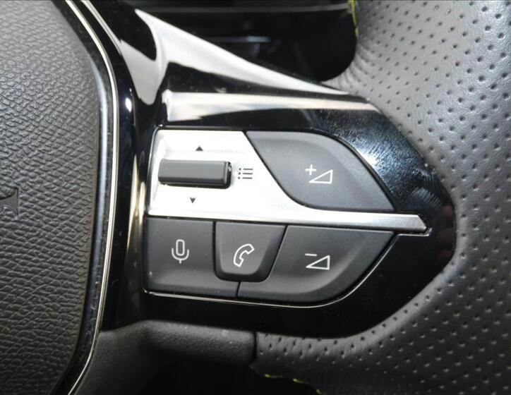 Peugeot 308 8