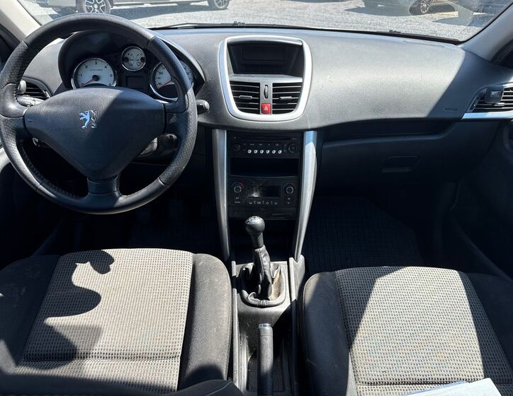 Peugeot 207 9