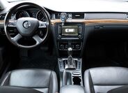 Škoda Superb 11