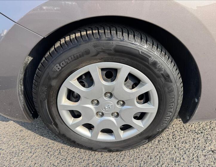 Hyundai i30 27