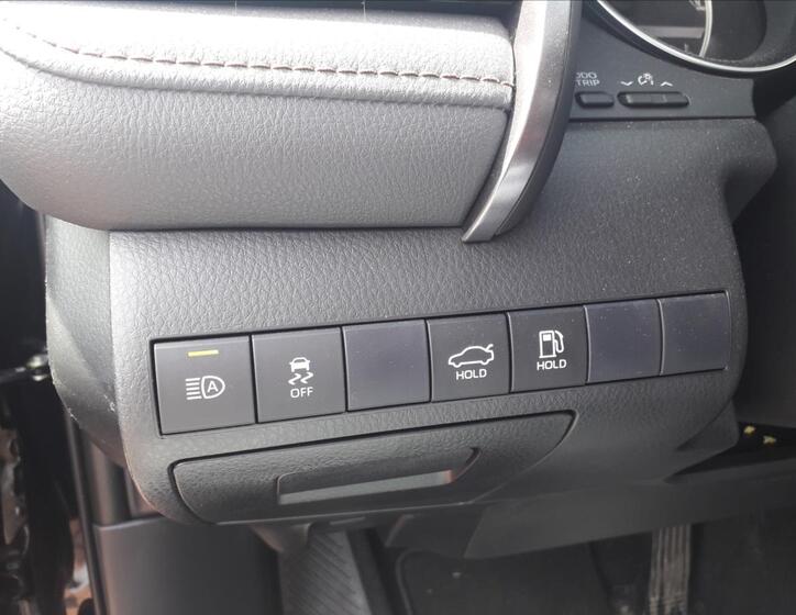 Toyota Camry 9