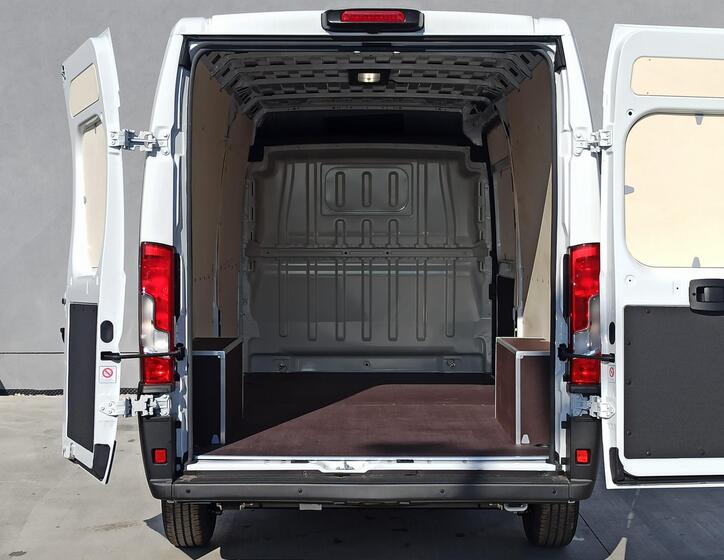 Toyota Proace Max 9