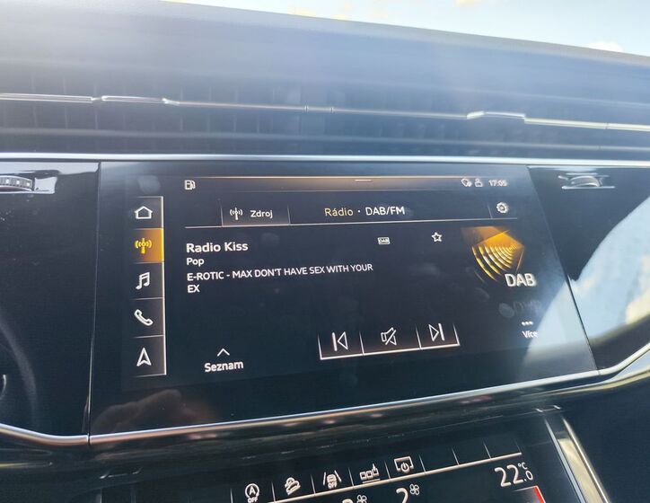 Audi Q8 22