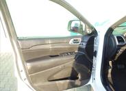 Jeep Grand Cherokee 16