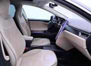 Tesla Model S 16