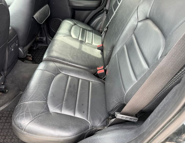 Jeep Cherokee 16