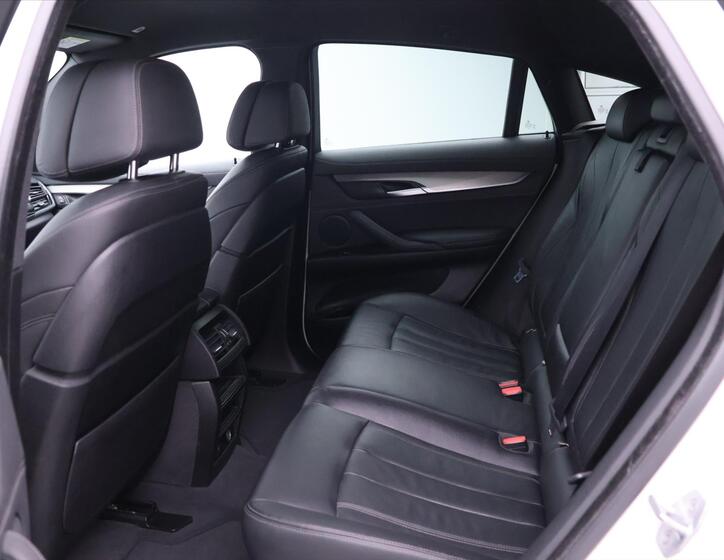 BMW X6 17