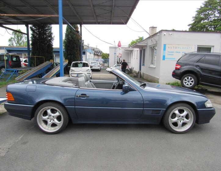 Mercedes-Benz SL 9