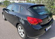 Opel Astra 8
