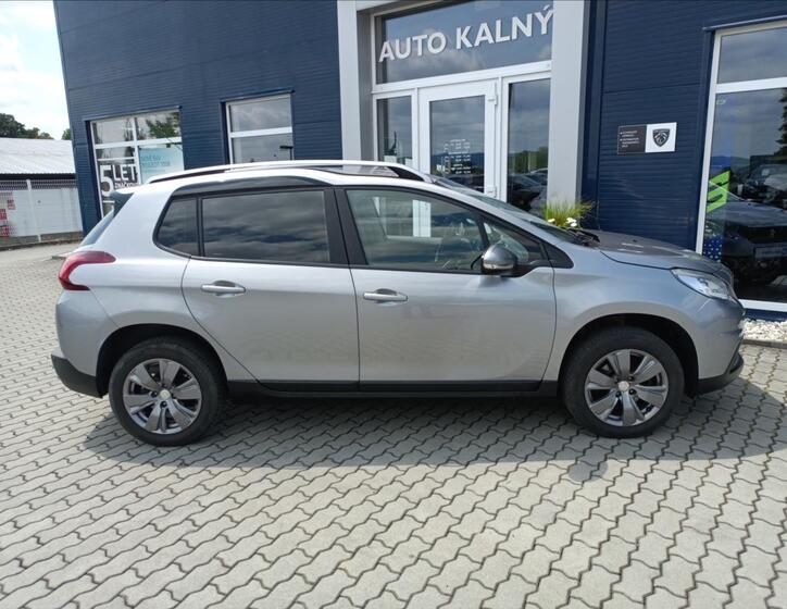 Peugeot 2008 9