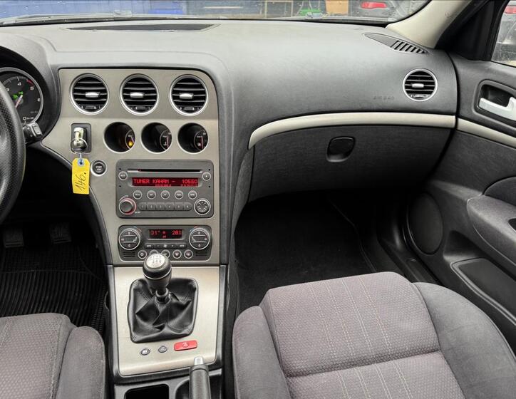 Alfa Romeo 159 28
