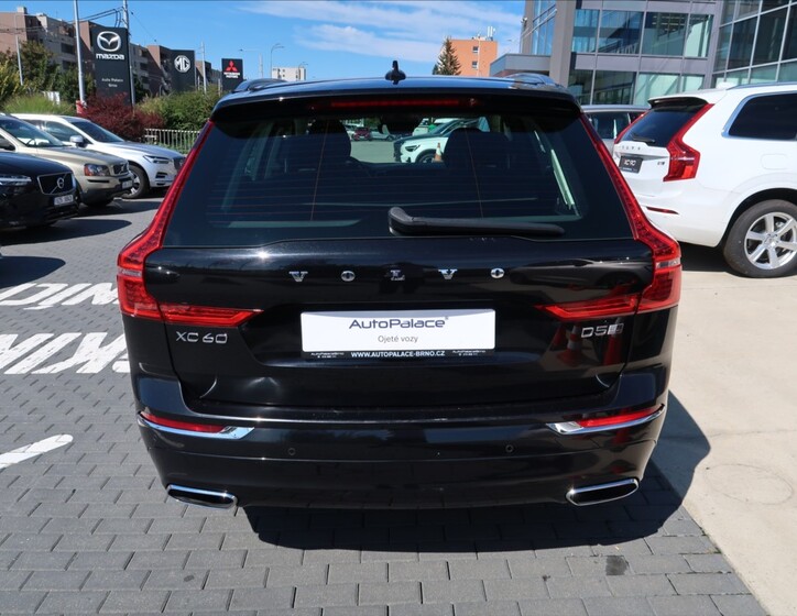 Volvo XC60 5