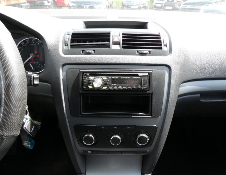 Škoda Octavia 25