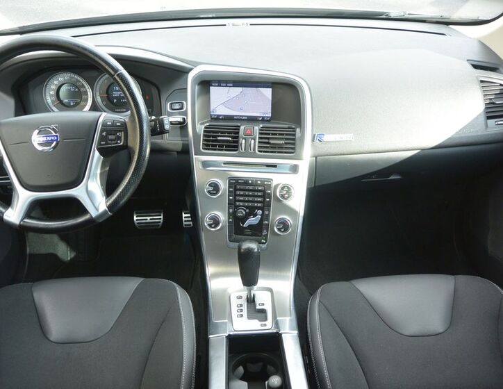 Volvo XC60 11