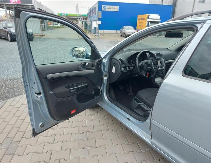 Škoda Octavia 14