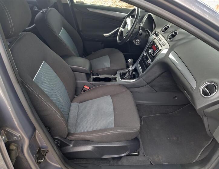 Ford Mondeo 14