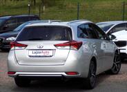 Toyota Auris 4
