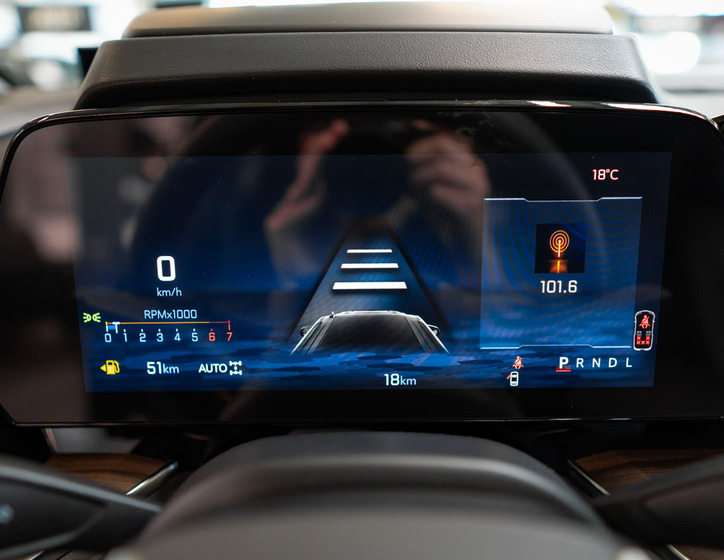 Chevrolet Suburban 27