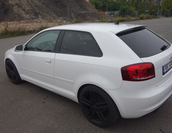 Audi A3 8