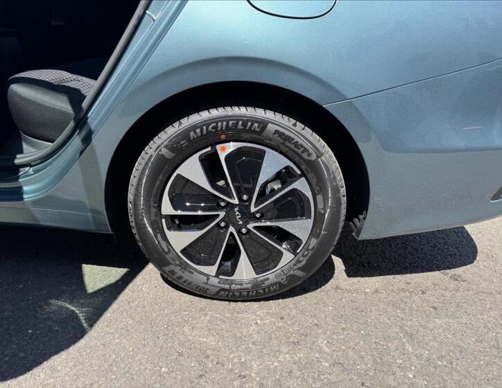 KIA Ceed 10