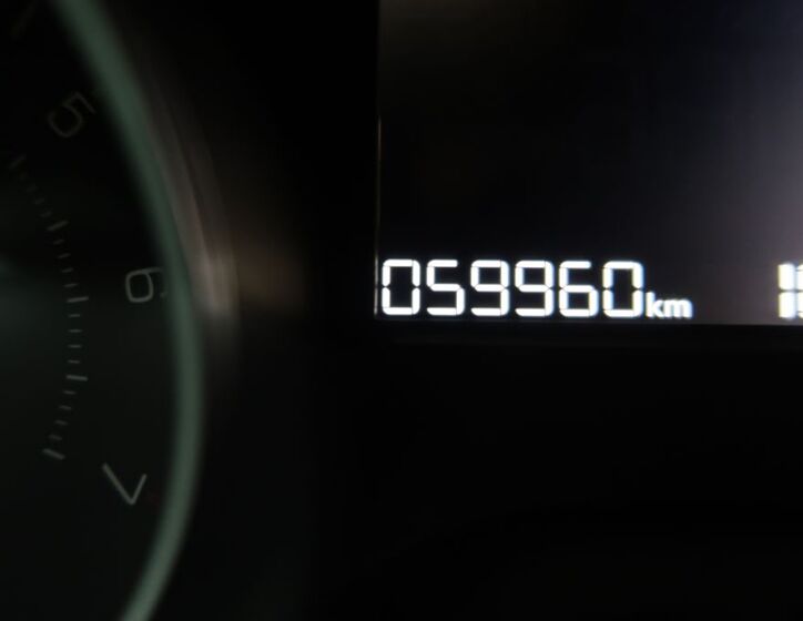 Peugeot 208 33