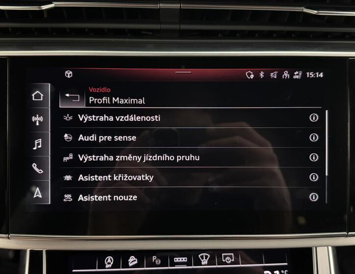 Audi Q7 24