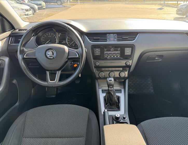 Škoda Octavia 9
