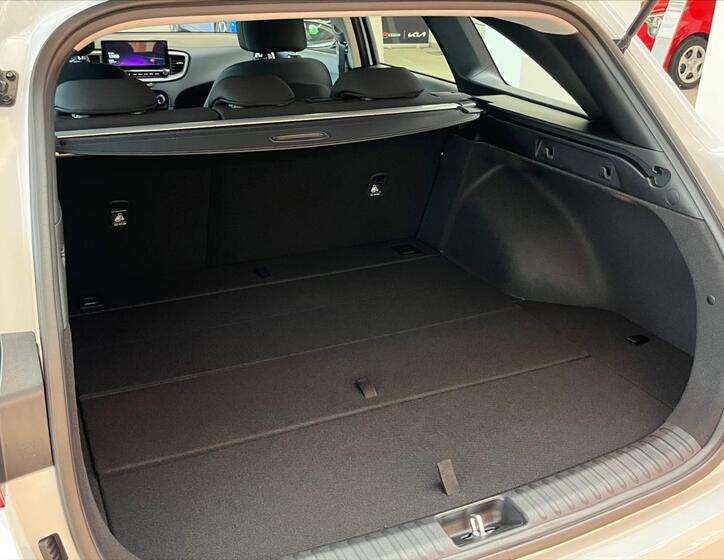 KIA Ceed 8