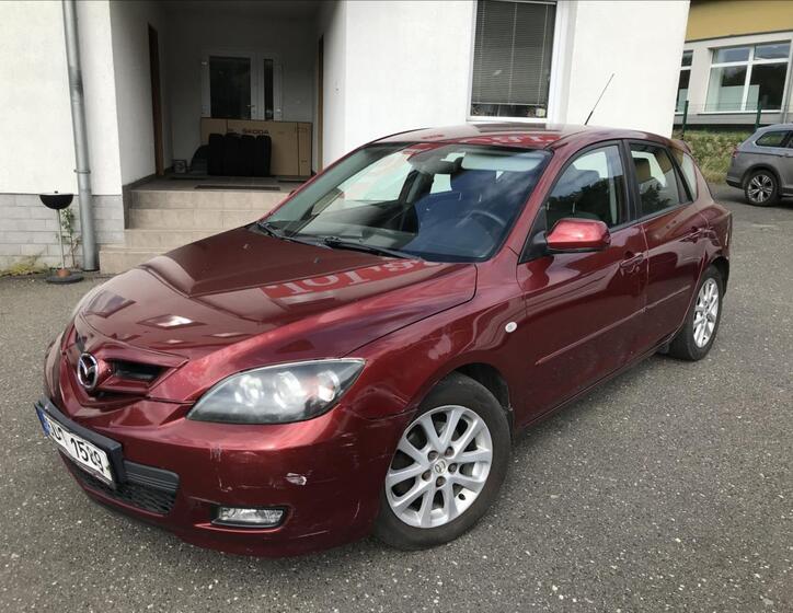 Mazda 3 4
