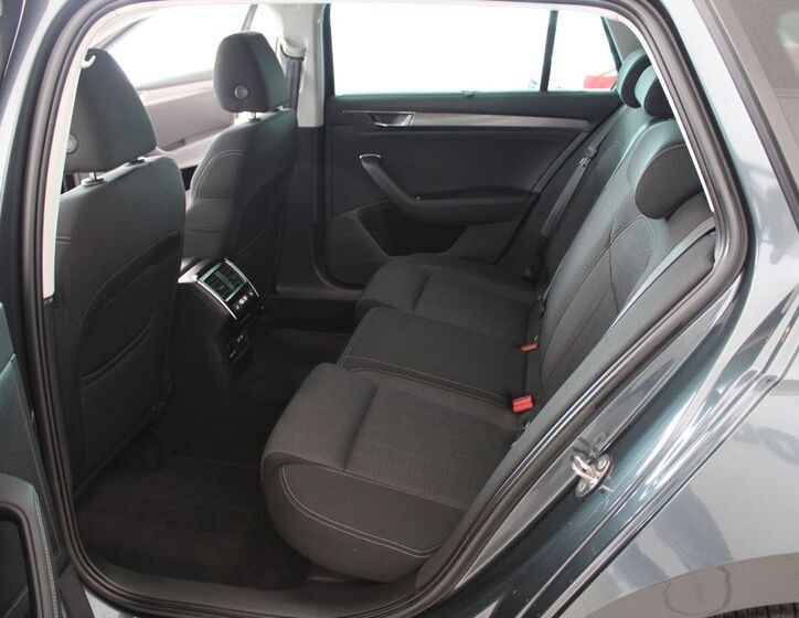 Škoda Superb 16