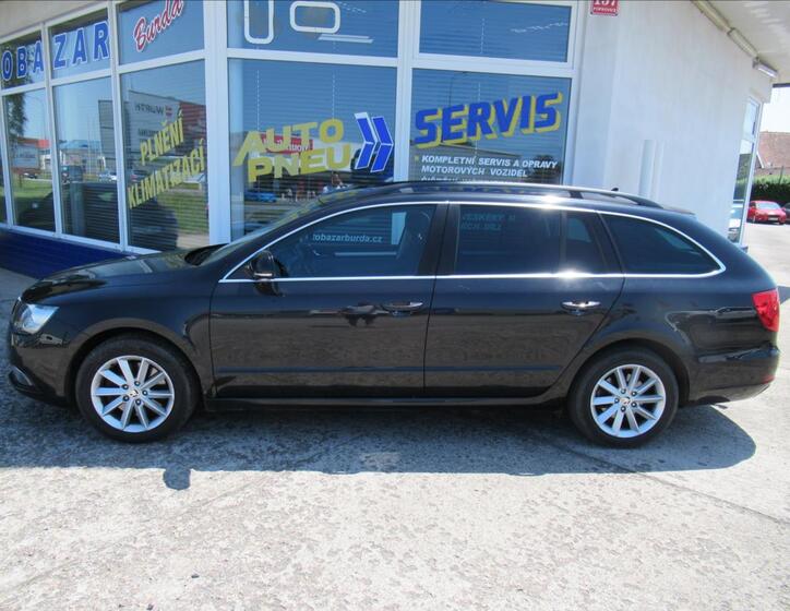 Škoda Superb 8