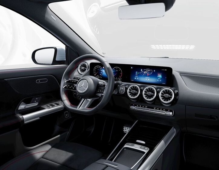 Mercedes-Benz GLA 8