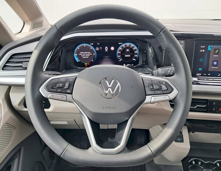 Volkswagen Multivan 6
