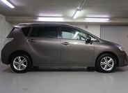 Toyota Verso 4