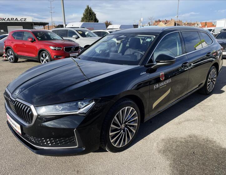 Škoda Superb 1