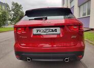 Jaguar F-Pace 4