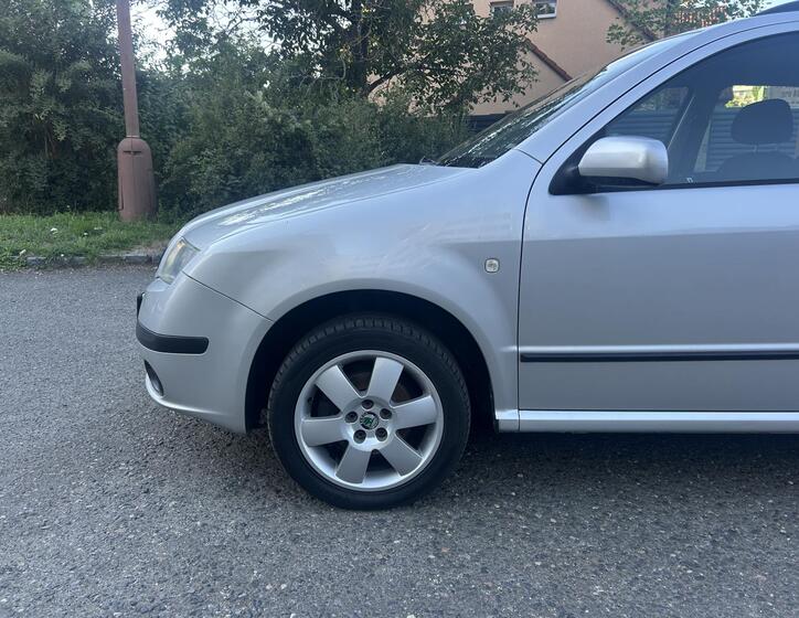 Škoda Fabia 16