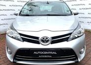 Toyota Verso 2