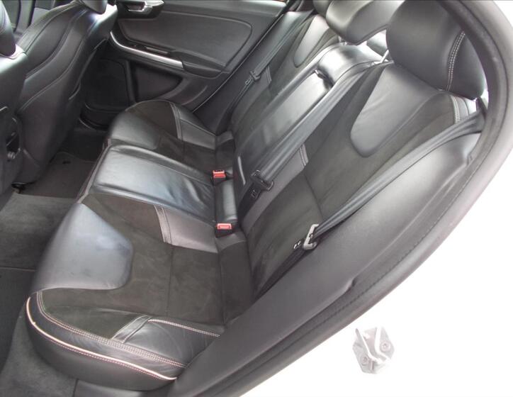 Volvo S60 15