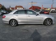 Mercedes-Benz Třídy E 8