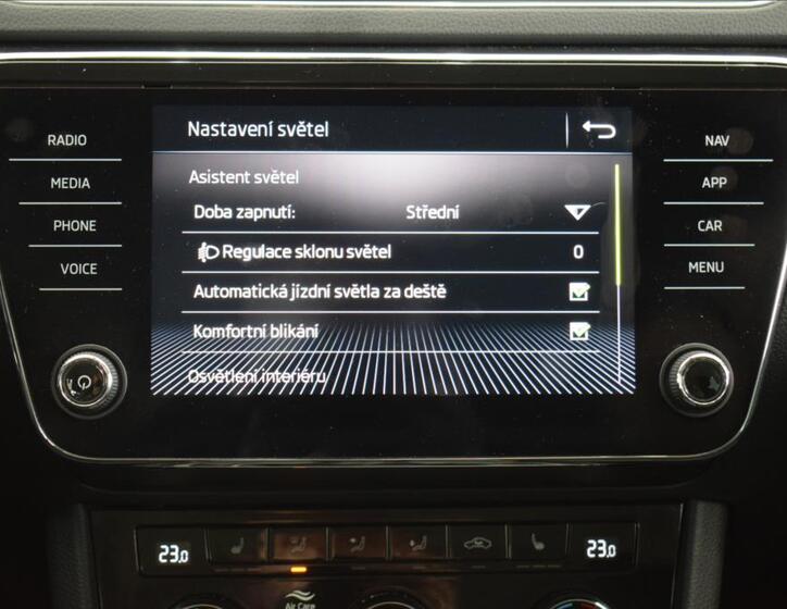 Škoda Superb 23