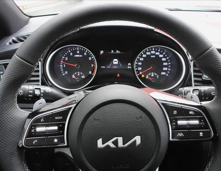 KIA ProCeed 9