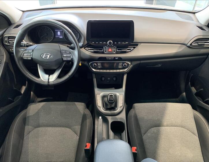 Hyundai i30 18