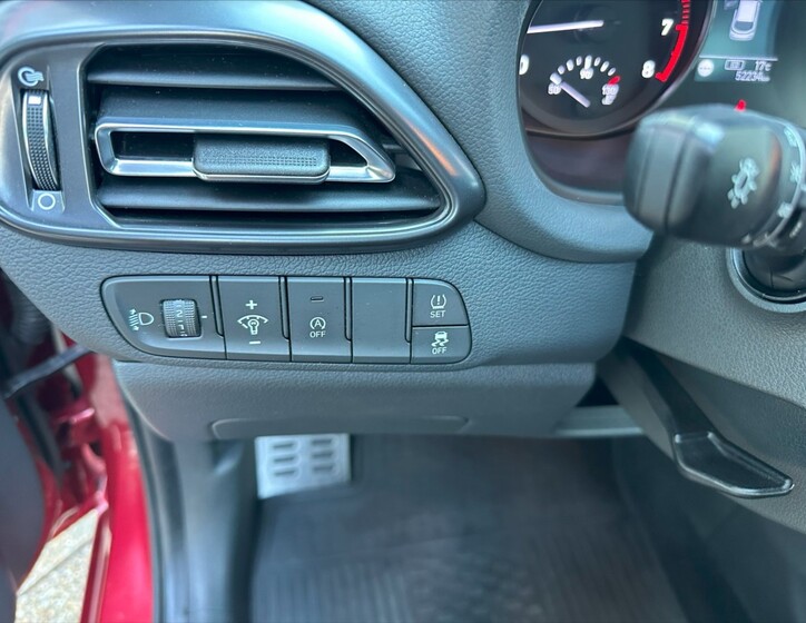Hyundai i30 21