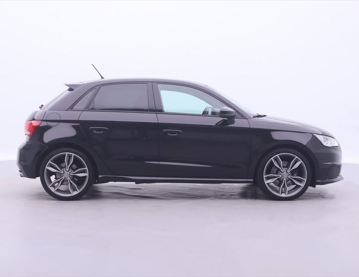 Audi S1 8
