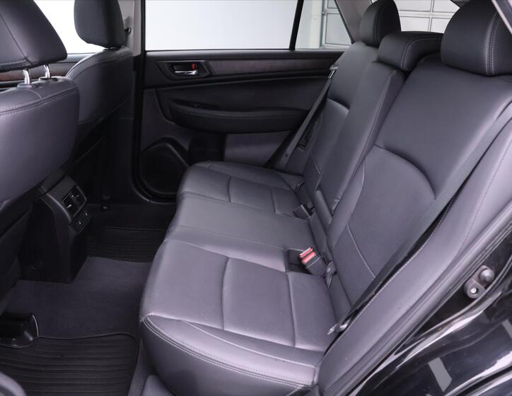 Subaru Outback 16