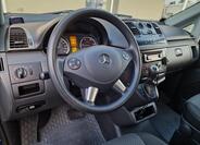 Mercedes-Benz Vito 21