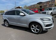 Audi Q7 1